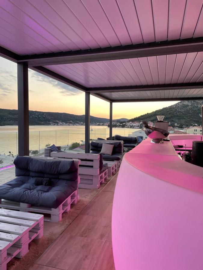 מרינה Sky Beach Aparthotel מראה חיצוני תמונה